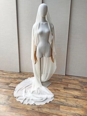 Ivory Silk Cathedral Wedding Veil